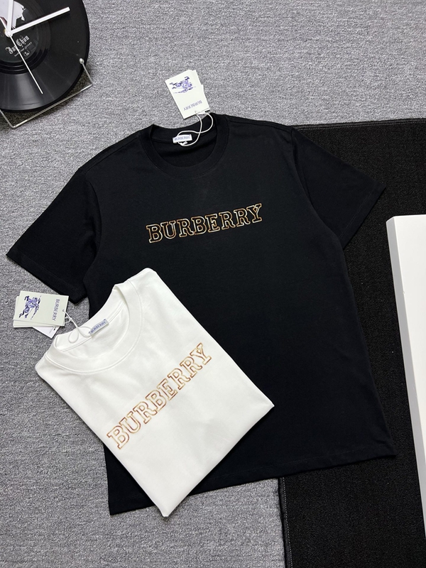 ブランドTシャツ正面デザイン